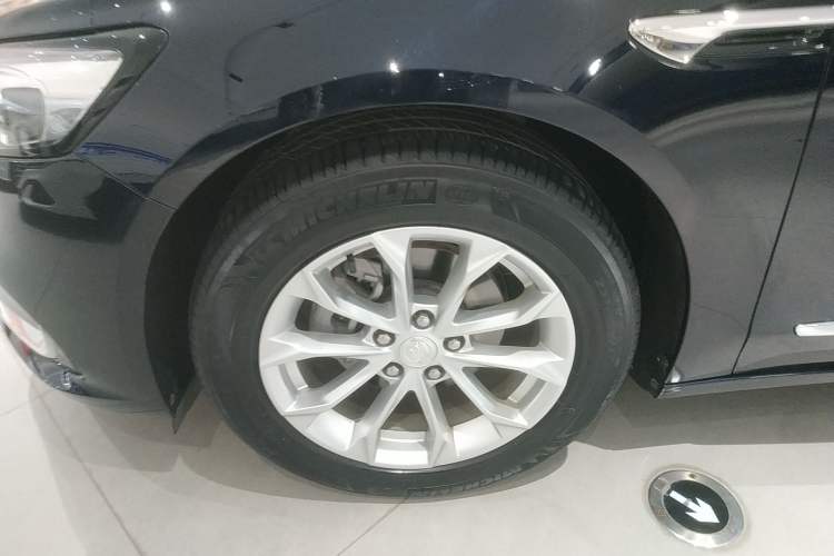 Used Buick LaCrosse 2022 552T Luxury Version
