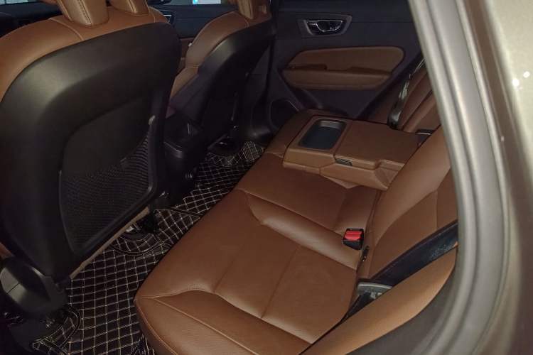 Used Volvo XC60 2020 T5 4x4 Zhiyi Luxury Edition
