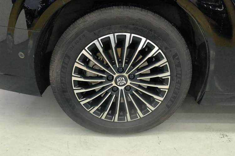 Used Denza D9 2022 DM-i 970 Four-Wheel Drive Flagship Model