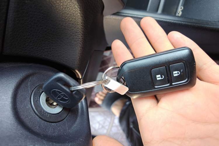 Used Toyota YARiS L 2021 1.5L CVT Leading Edition
