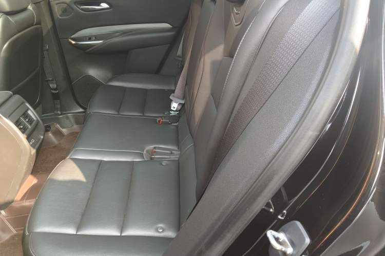 Used Cadillac XT4 2021 28T Two-Wheel Drive Leading Version