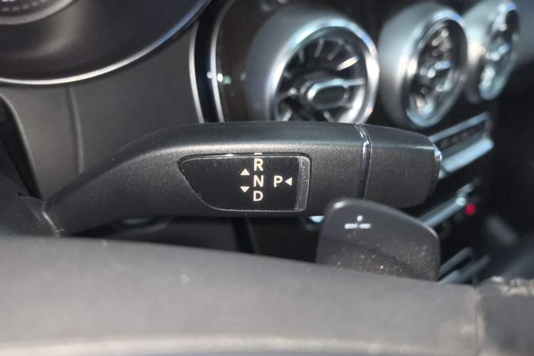 Used Mercedes-Benz GLC 2017 GLC 260 4MATIC Luxury Model