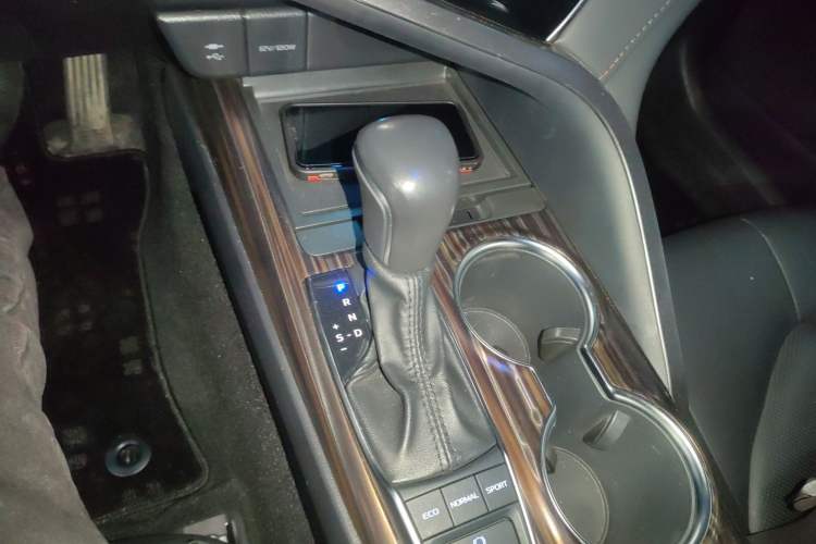 Used Toyota Camry 2019 2.5G Luxury Edition China VI Standard