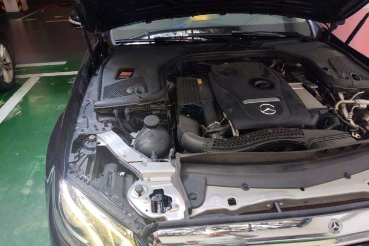 Used Mercedes-Benz E-Class 2018 Facelift E 300 L Luxury Edition
