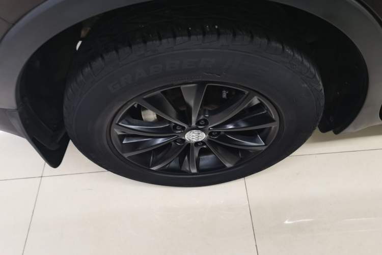 Used Buick Envision 2016 28T Four-Wheel Drive Luxury Model
