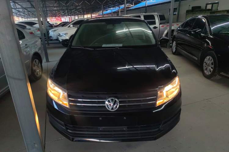 Used Volkswagen Santana 2016 1.4L Manual Fashion Edition
