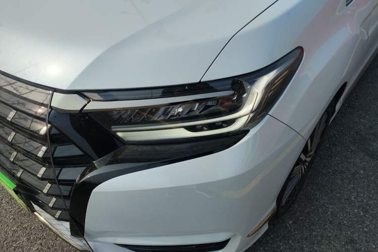 Used Honda Elysion 2024 2.0L eHEV Luxury Edition