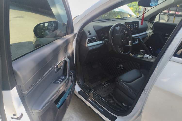 Used BYD Song Pro 2019 1.5T Automatic Prestige Model
