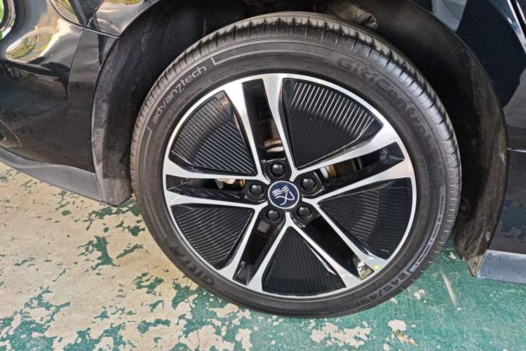 Used BYD Han 2023 EV Champion Edition 605KM Front-Drive Premium Model
