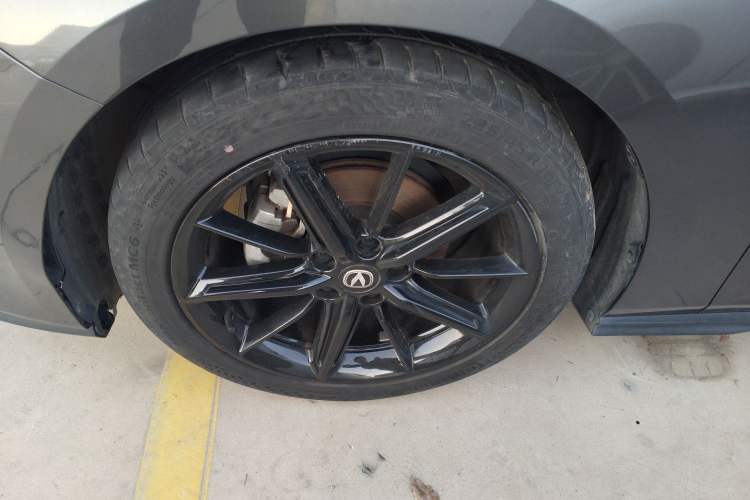 Used Changan UNI-V 2022 1.5T Prestige Version
