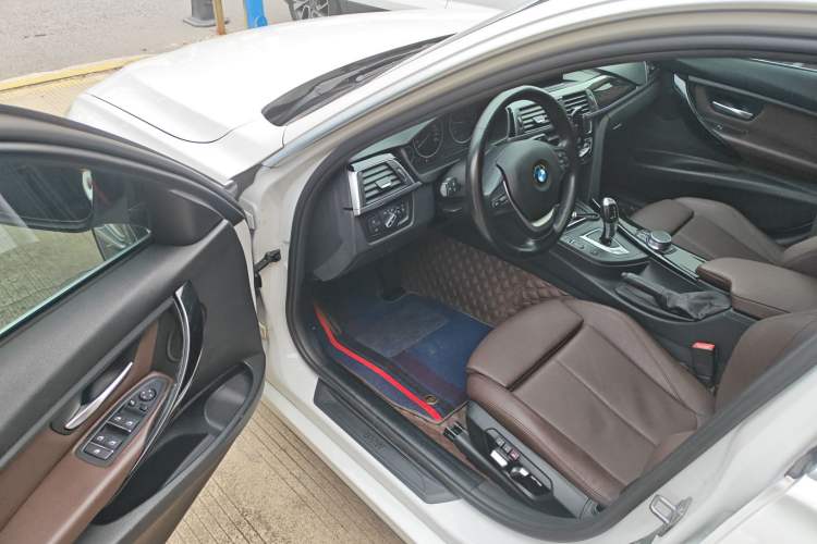 Used BMW 3 Series 2019 320Li Fashion Model
