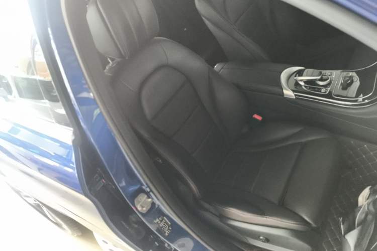 Used Mercedes-Benz GLC 2017 GLC 260 4MATIC Luxury Model
