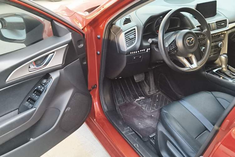 Used Mazda Mazda 3 Axela 2017 Sedan 1.5L Automatic Luxury Model Emission Standard China V