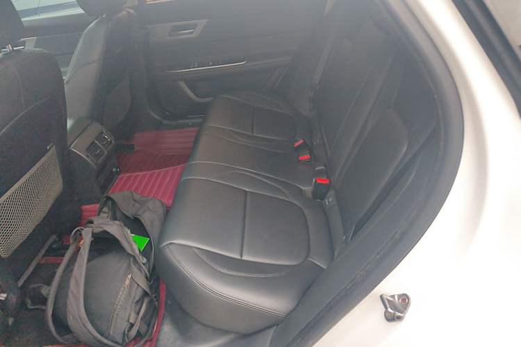 Used Jaguar XFL 2019 XFL 2.0T 200 PS Two-Wheel-Drive Elite Edition
