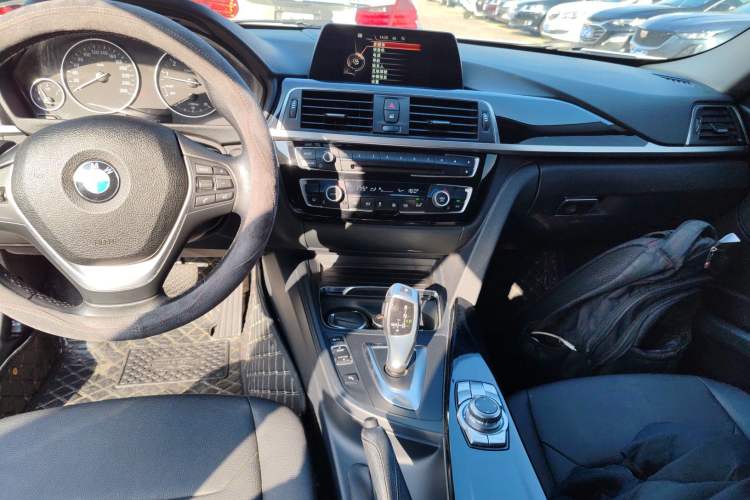 Used BMW 3 Series 2016 320Li Fashion Model
