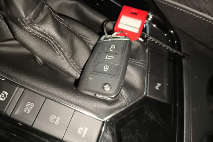 Used Volkswagen Tayron X 2020 330TSI Two-Wheel Drive Luxury Smart Connectivity Version