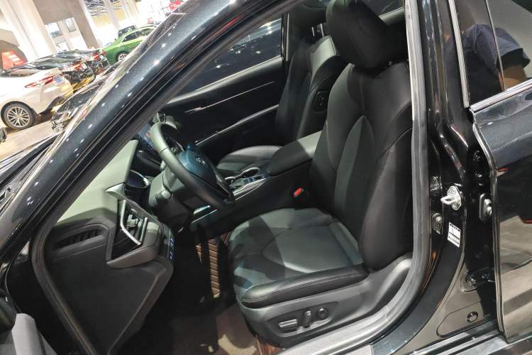 Used Toyota Camry 2021 Dual-Motor 2.5 HGVP Leading Edition
