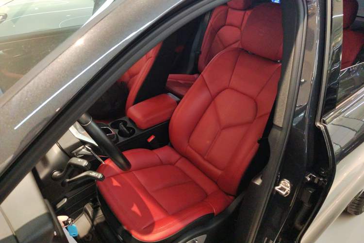 Used Porsche Macan 2018 Macan 2.0T
