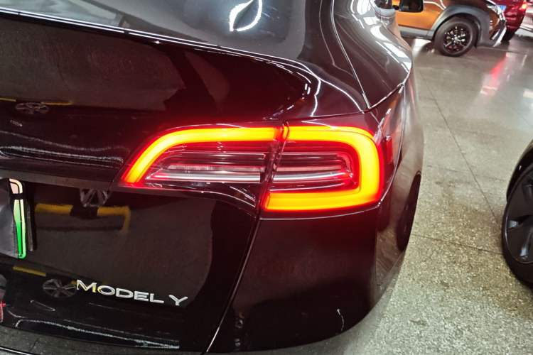 Used Tesla Model Y 2022 Rear-Wheel-Drive Version
