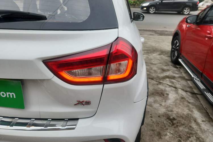 Used Geely Auto Vision X3 2017 1.5L Automatic Prestige Model