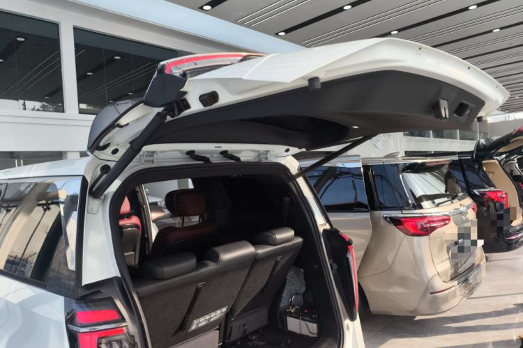 Used GAC Trumpchi M8 2023 Zongshi Series Dual-Motor Supreme Edition
