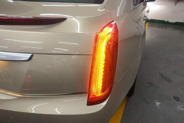 Used Cadillac XTS 2014 28T Comfort Version