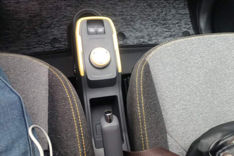 Used Chery QQ Ice Cream 2022 170km Sundae Phosphate Lithium-Ion
