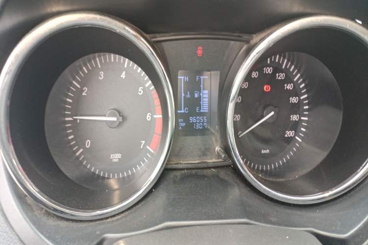 Used HYOSOW S3 2014 1.5L Comfort Version China IV Emission Standard