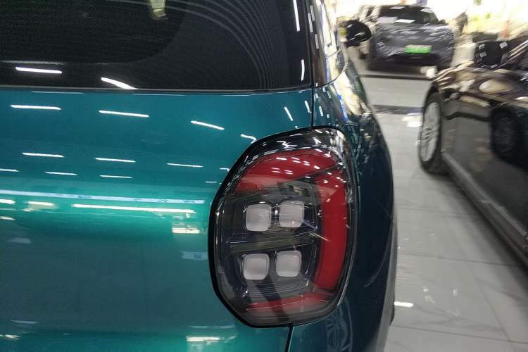 Used AION UT 2025 330 Star Edition