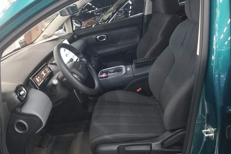 Used AION UT 2025 330 Star Edition