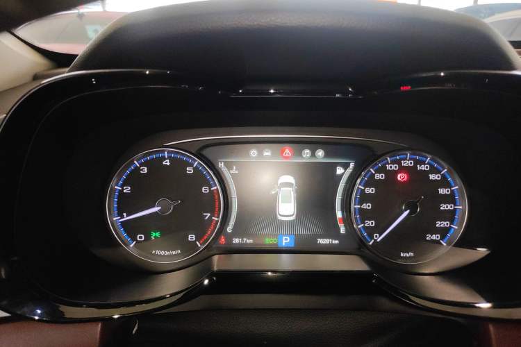 Used GAC Trumpchi GS8 2017 320T Two-Wheel Drive Luxury Smart Connectivity Version (7 Seats)