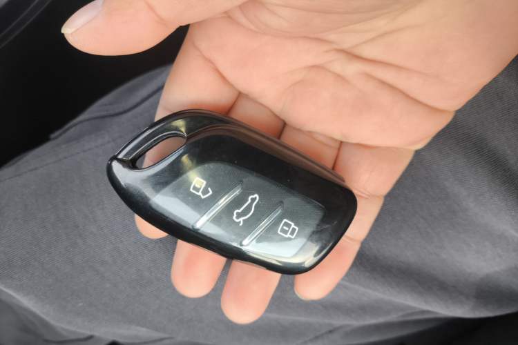 Used Roewe i5 2023 1.5L Manual Comfort Edition
