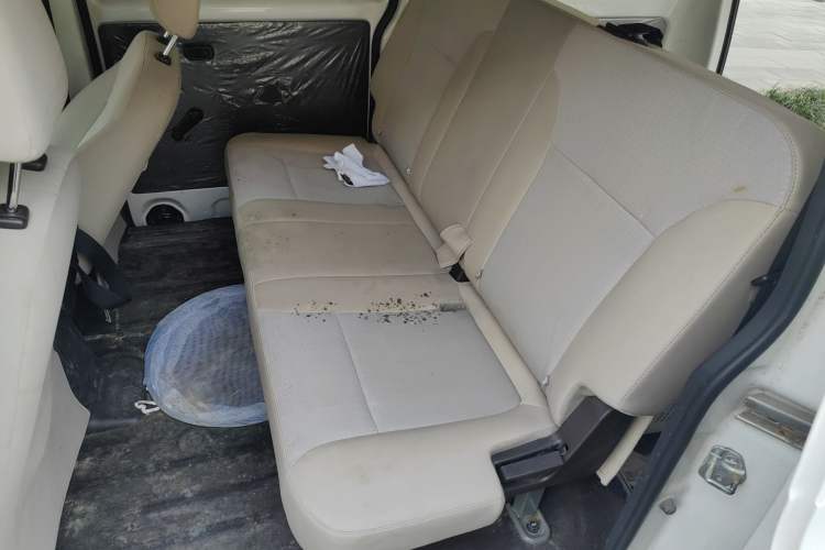 Used Wuling Hongguang V 2019 1.5L Enjoyment Version China VI LAR