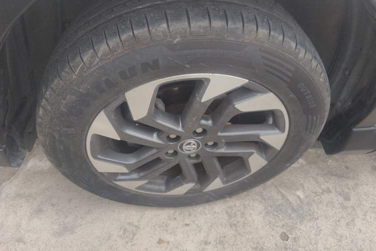 Used Toyota RAV4 2016 2.5L Automatic 4x4 Elite Edition
