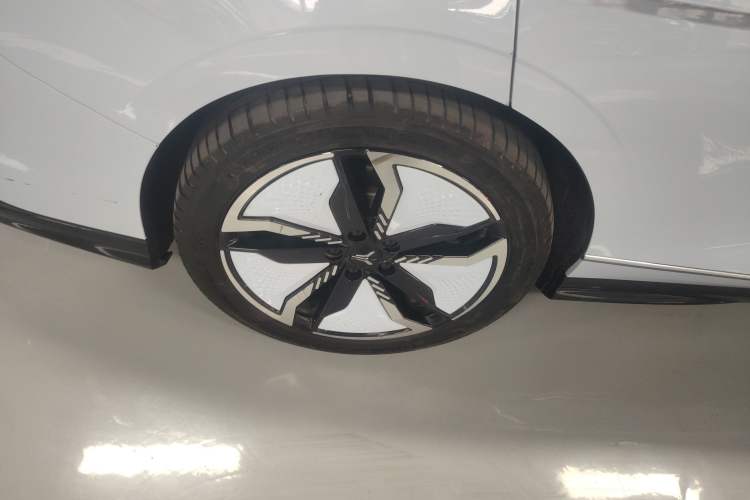 Used VOYAH PASSION 2023 Four-Wheel Drive Flagship Edition
