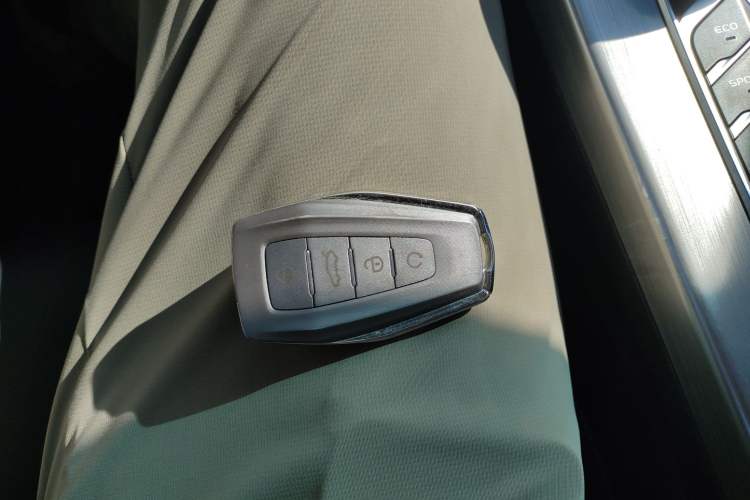 Used Geely Auto Coolray 2019 260T DCT Knight China VI Standard
