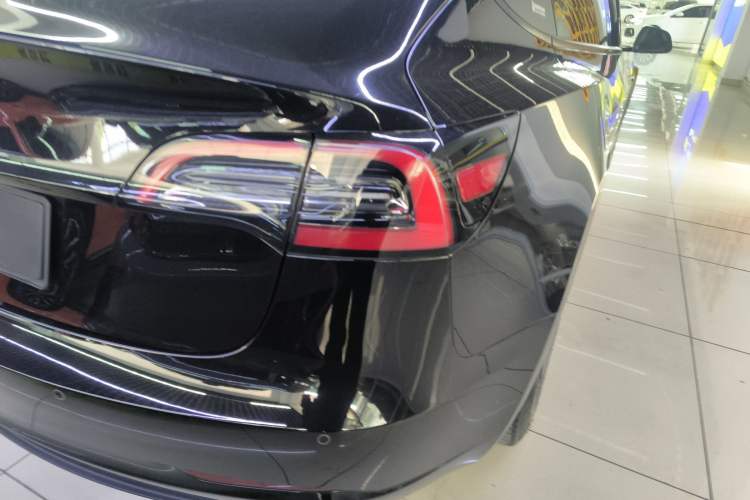 Used Tesla Model 3 2022 Rear-Wheel-Drive Version
