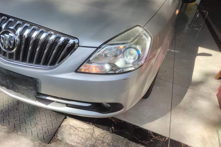 Used Buick Excelle 2013 1.5L Automatic Classic Model
