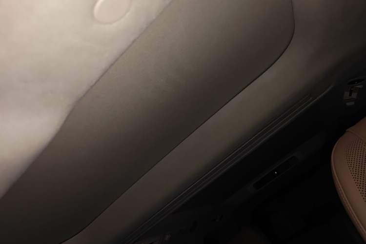 Used Hima AITO M9 2025 Extended-Range Ultra Version 52 kWh 6-Seater
