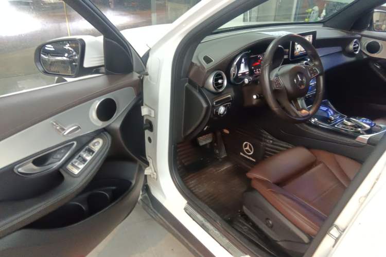 Used Mercedes-Benz GLC 2018 Facelift GLC 200 4MATIC
