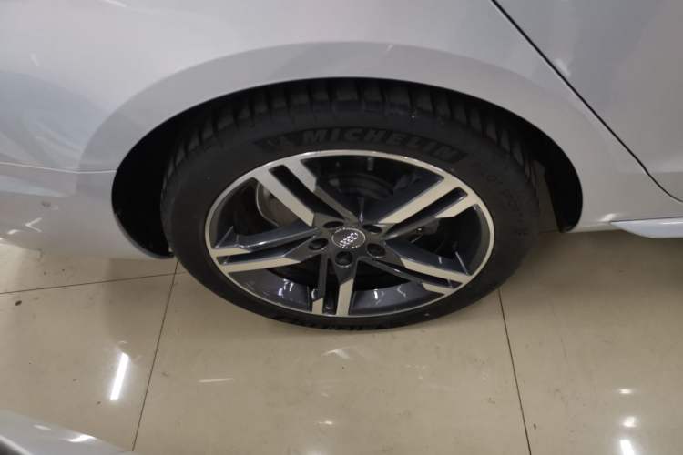 Used Audi A4L 2020 40 TFSI quattro Luxury Dynamic Model
