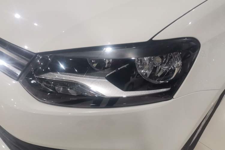 Used Volkswagen Polo 2016 1.4L Manual Fashion Model
