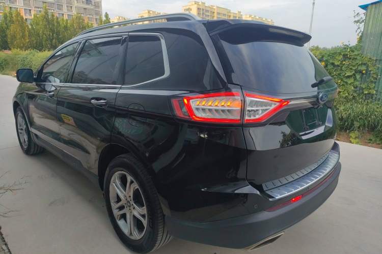 Used Ford Edge 2018 EcoBoost 245 Two-Wheel-Drive Titanium 7-Seater China VI Standard
