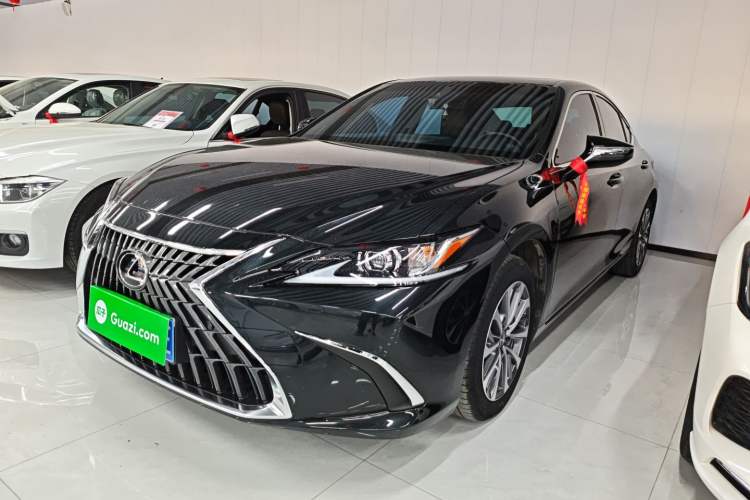 Used Lexus ES 2023 200 Excellence Edition