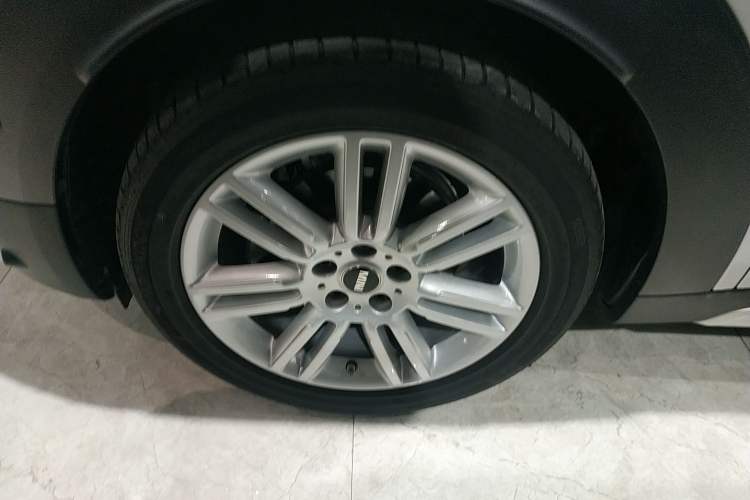 Used  Countryman 2023 Updated 1.5T COOPER ALL4 Connoisseur
