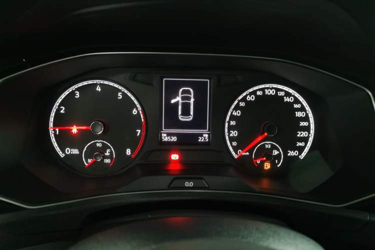 Used Volkswagen T-ROC 2019 280TSI DSG Two-Wheel Drive Comfort Version China VI Standard