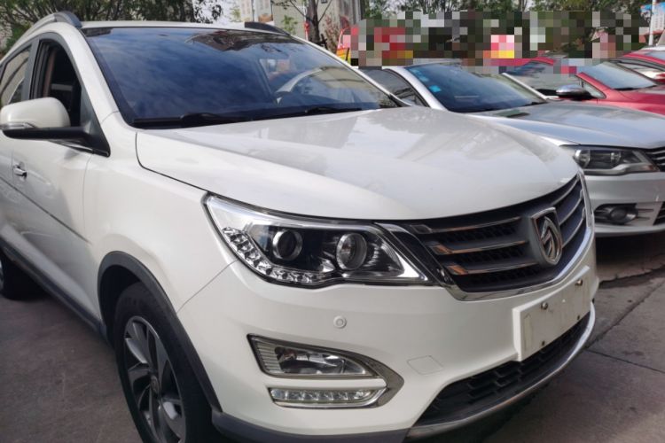 Used Baojun 560 2016 1.8L Manual Luxury Edition
