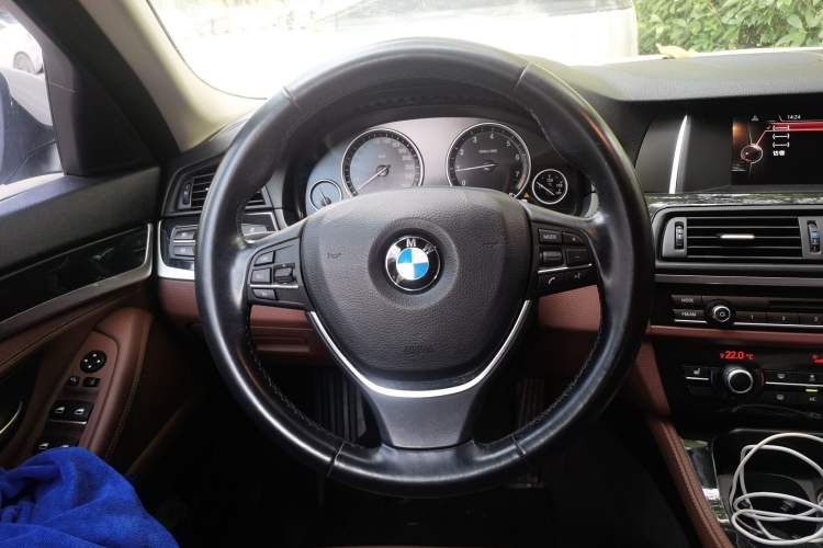 Used BMW 5 Series 2017 520Li Elegant Edition
