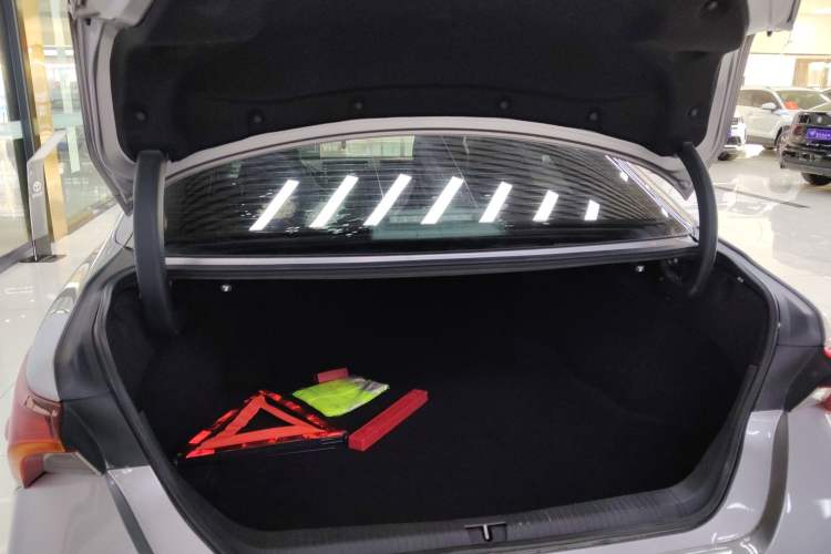 Used Toyota Avalon 2019 2.5L Touring Premium Version China V Standard