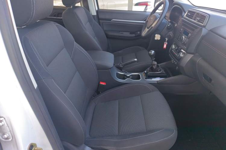 Used Foton Conqueror 3 2020 2.4L Challenger 3 Two-Wheel Drive Enjoyment Version High Cargo Bed Standard Wheelbase 4K22D4M
